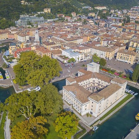 Balcone Sui Tigli Few Min From The Lake - Happy Rentals 加尔达湖滨 外观 照片