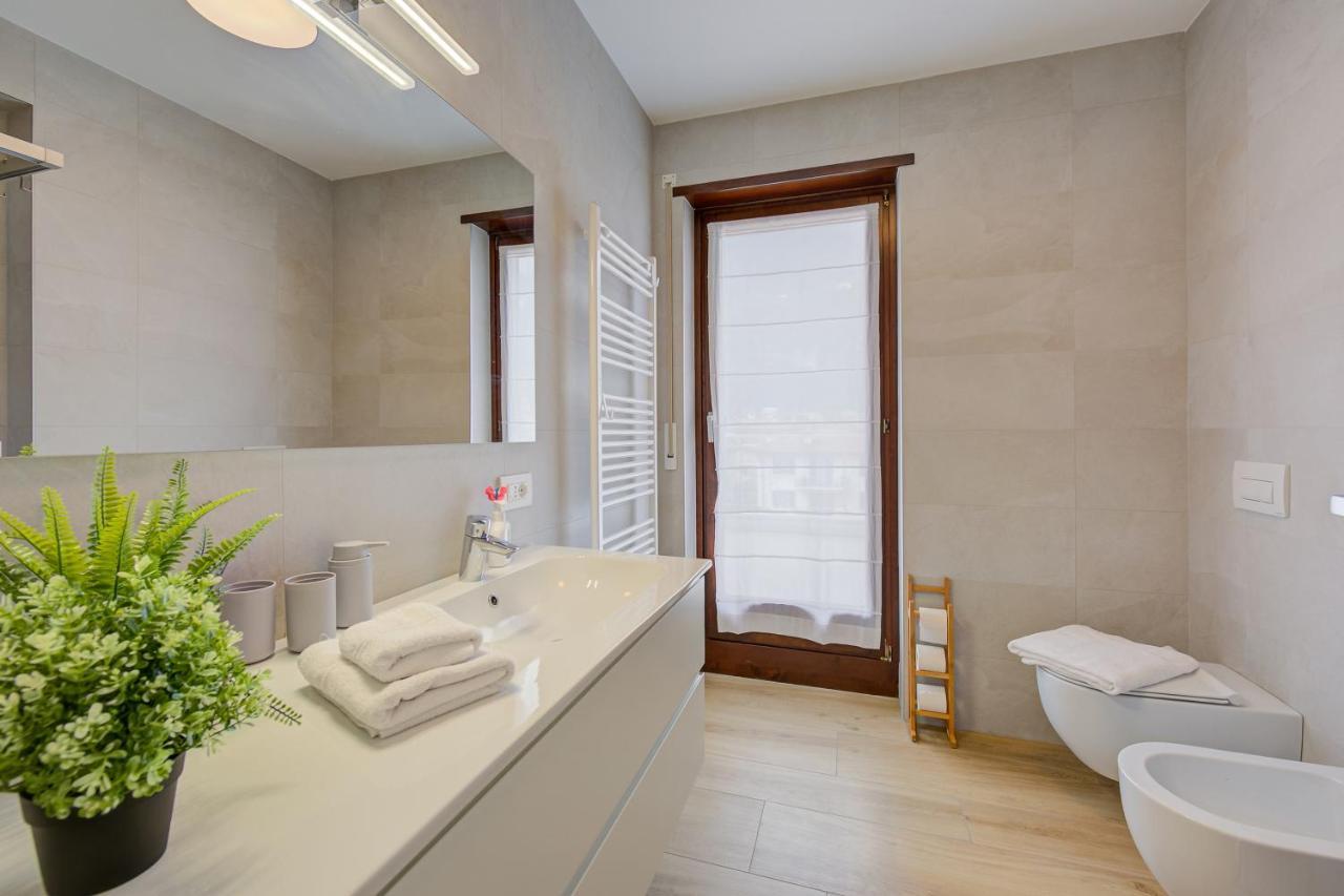 Balcone Sui Tigli Few Min From The Lake - Happy Rentals 加尔达湖滨 外观 照片