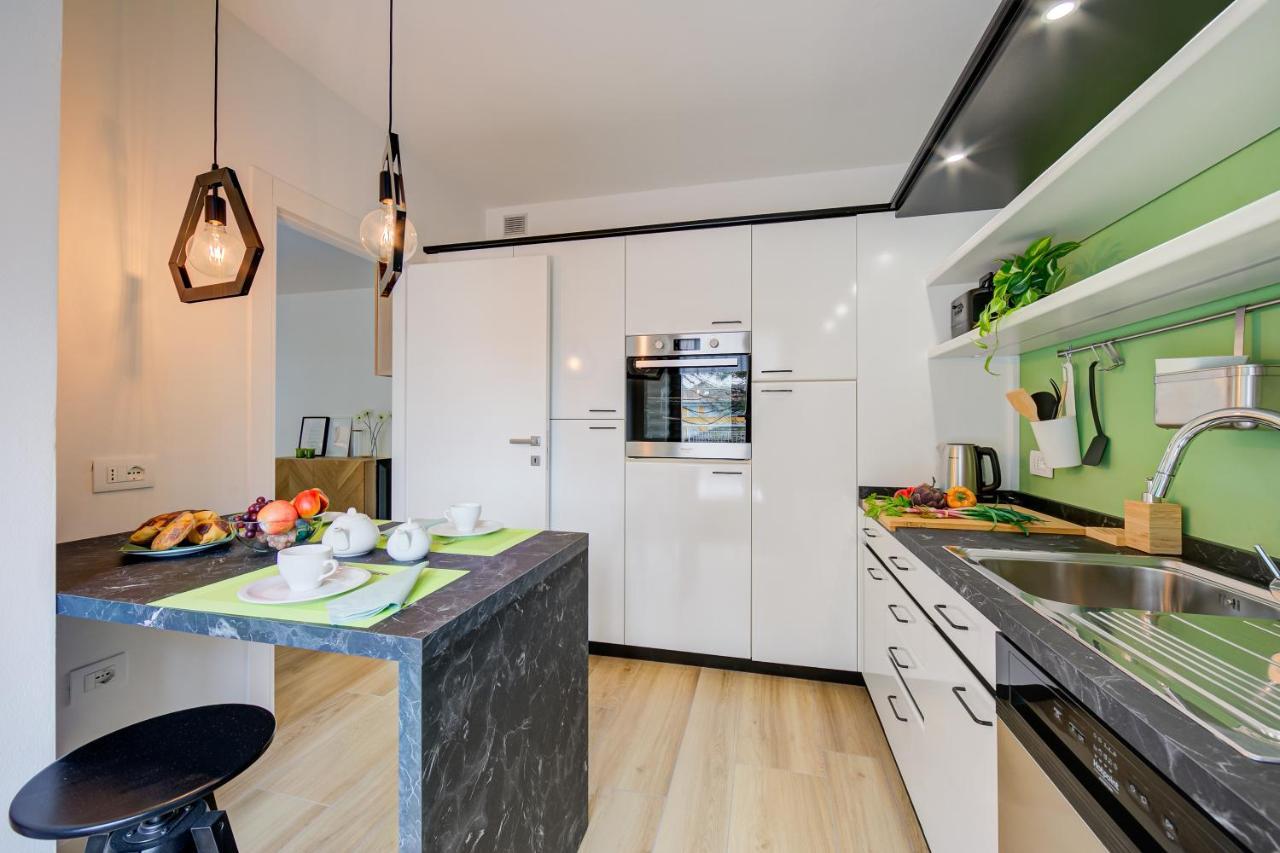 Balcone Sui Tigli Few Min From The Lake - Happy Rentals 加尔达湖滨 外观 照片