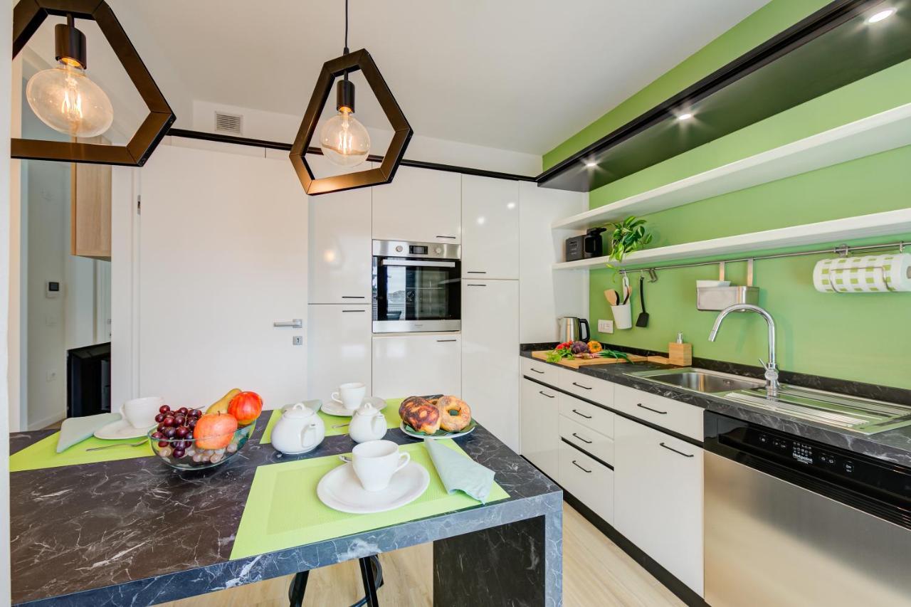 Balcone Sui Tigli Few Min From The Lake - Happy Rentals 加尔达湖滨 外观 照片