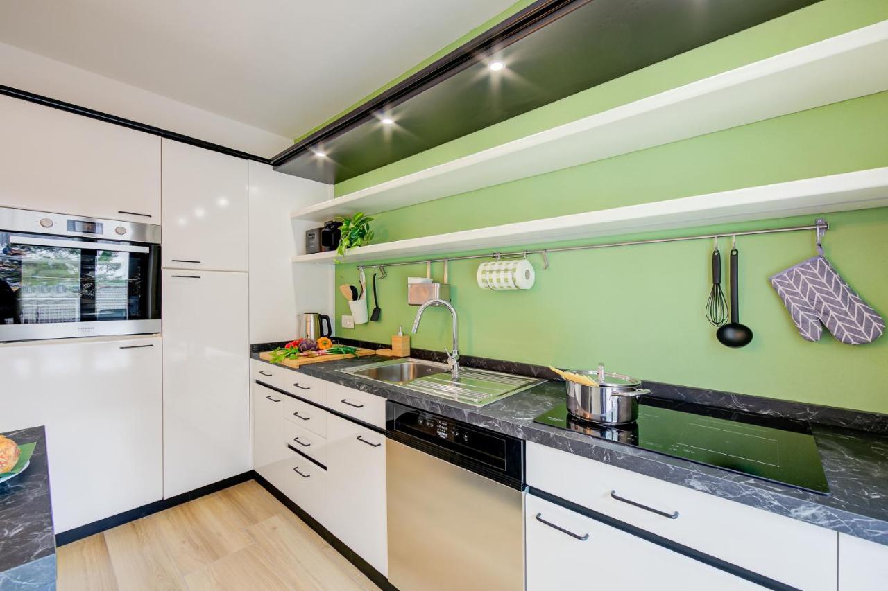 Balcone Sui Tigli Few Min From The Lake - Happy Rentals 加尔达湖滨 外观 照片
