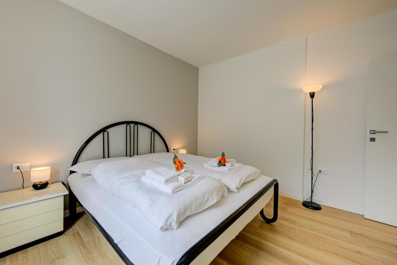 Balcone Sui Tigli Few Min From The Lake - Happy Rentals 加尔达湖滨 外观 照片