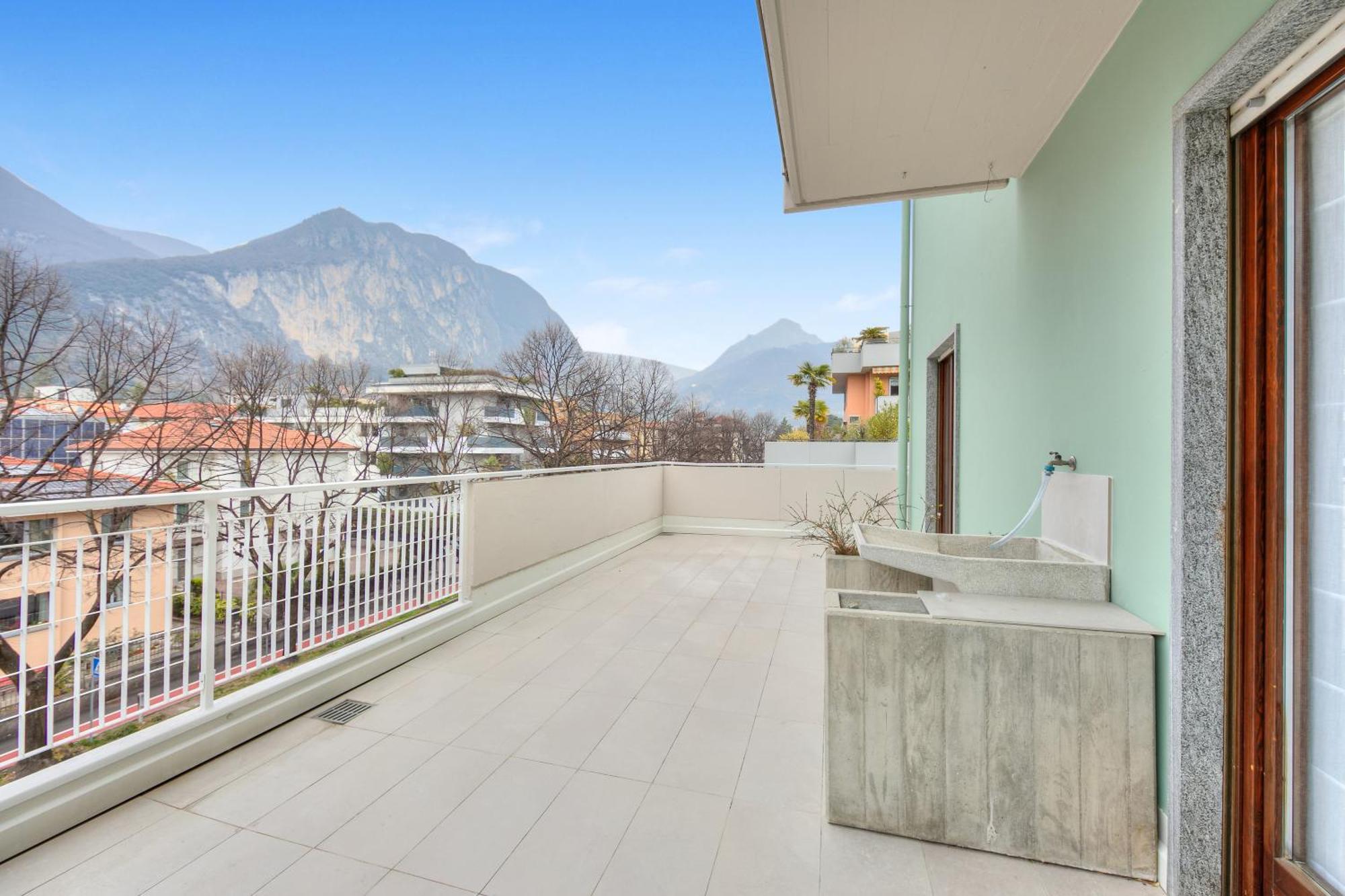 Balcone Sui Tigli Few Min From The Lake - Happy Rentals 加尔达湖滨 外观 照片